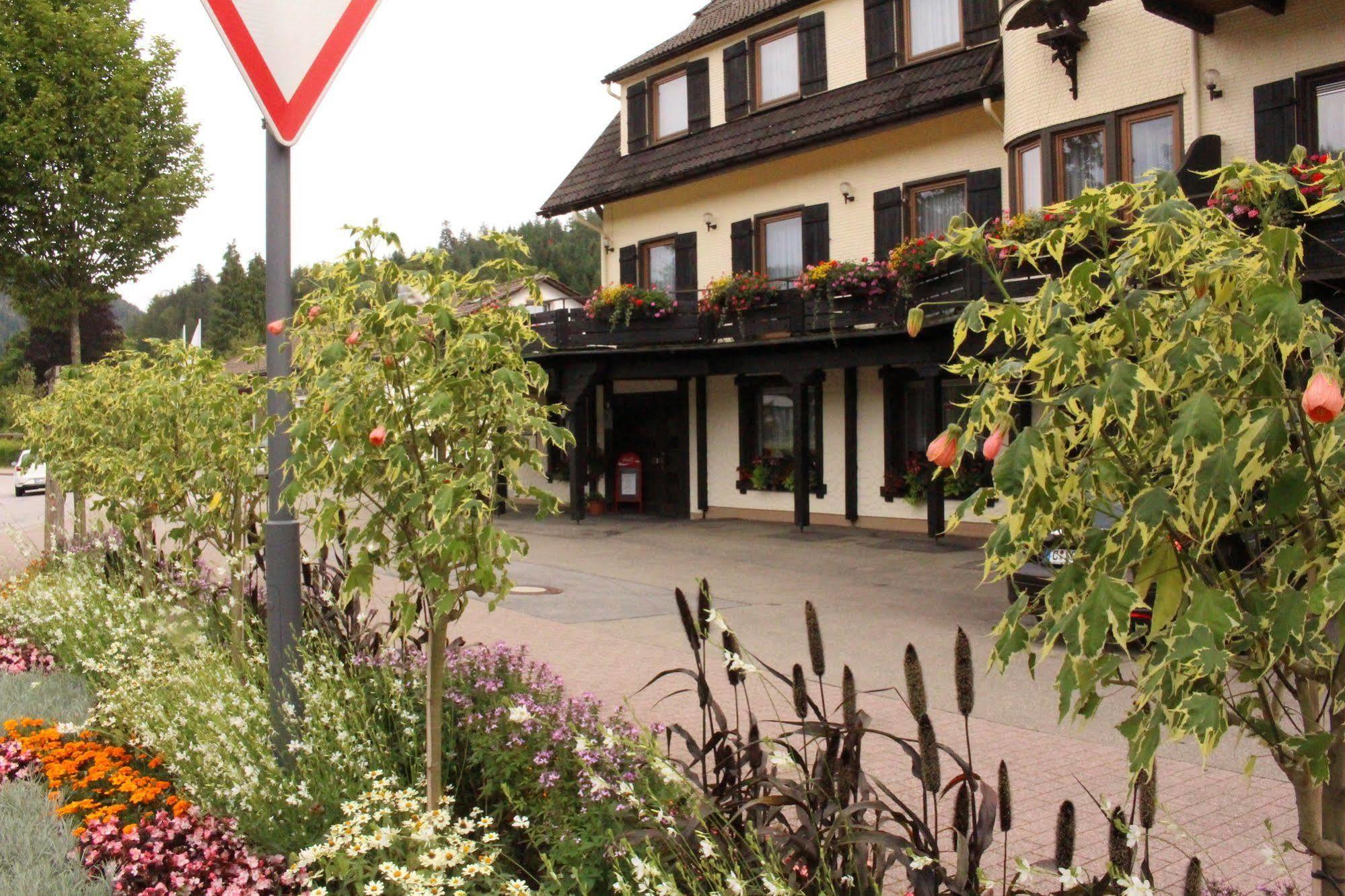 Garni Hotel Adler Post Baiersbronn Eksteriør bilde
