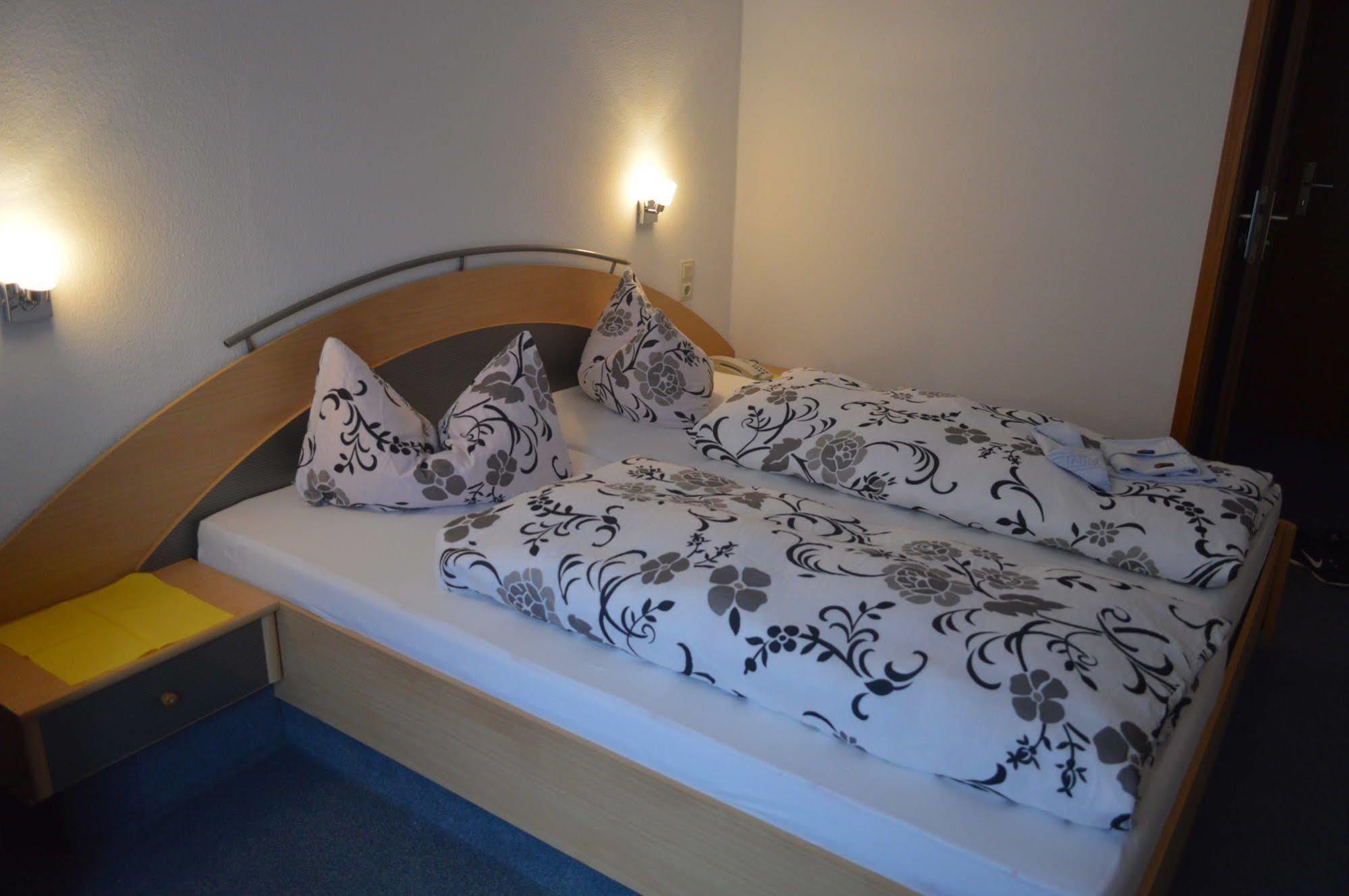 Garni Hotel Adler Post Baiersbronn Eksteriør bilde